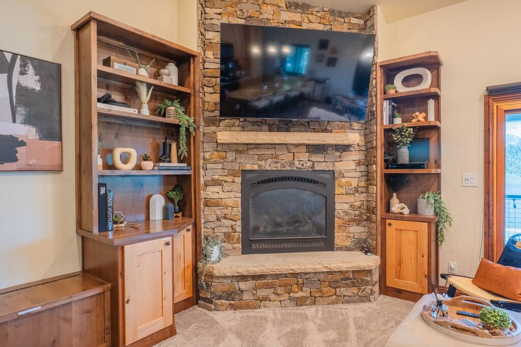 The Dillon Mountain Condo