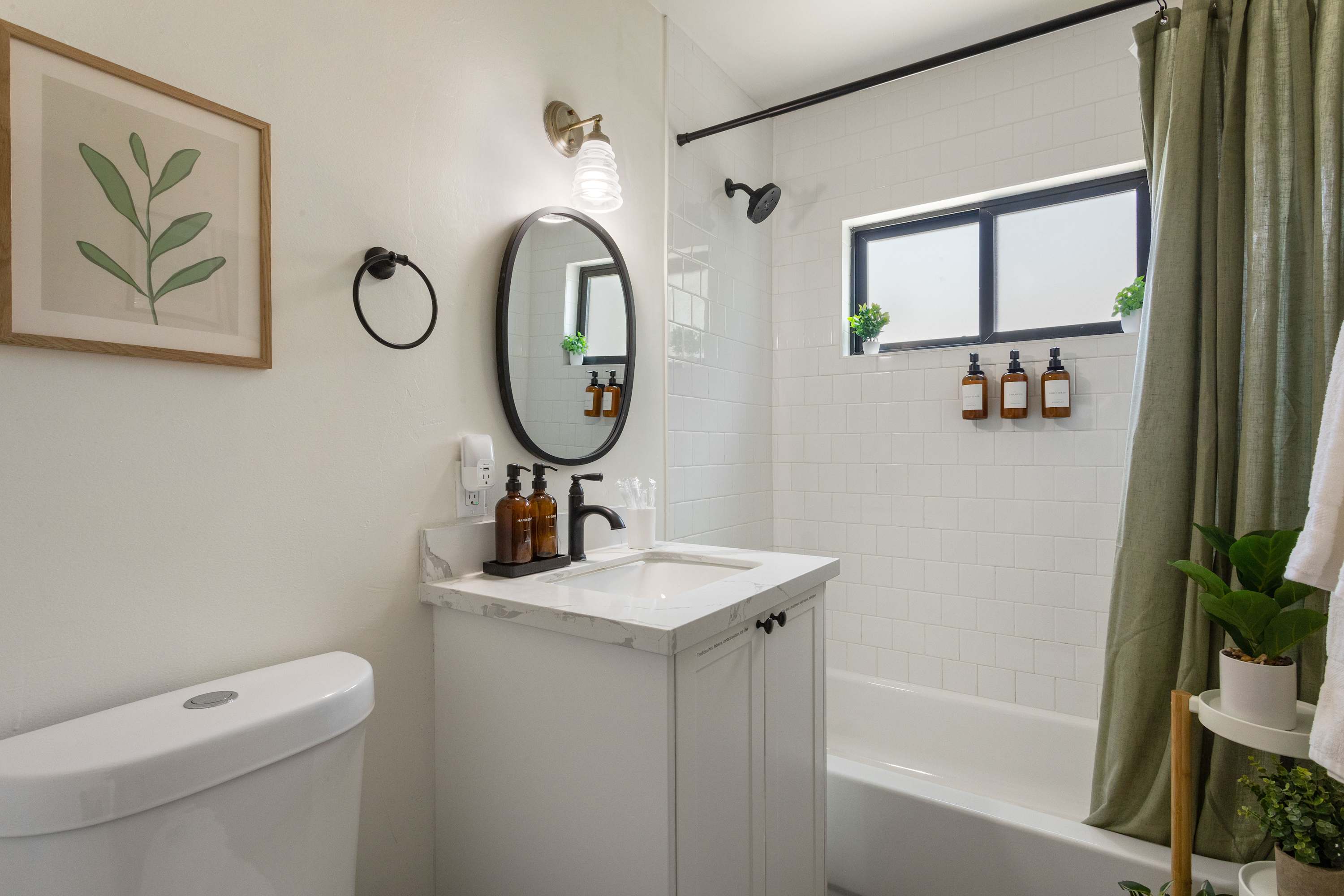 The Hillcrest One-Bedroom · Unit 5